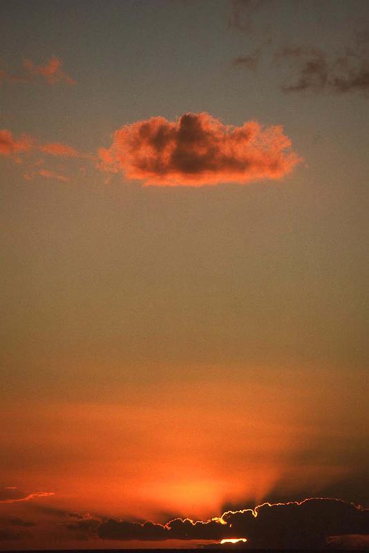 WT 0400 075-12 Australia.jpg